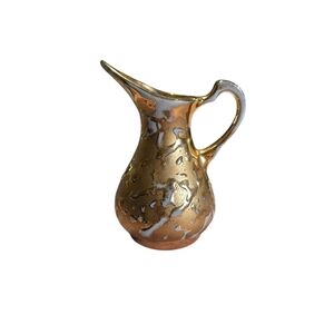 Weeping Gold 22kt Gold Bud Vase 4 1/4 Inches Tall. Beautiful